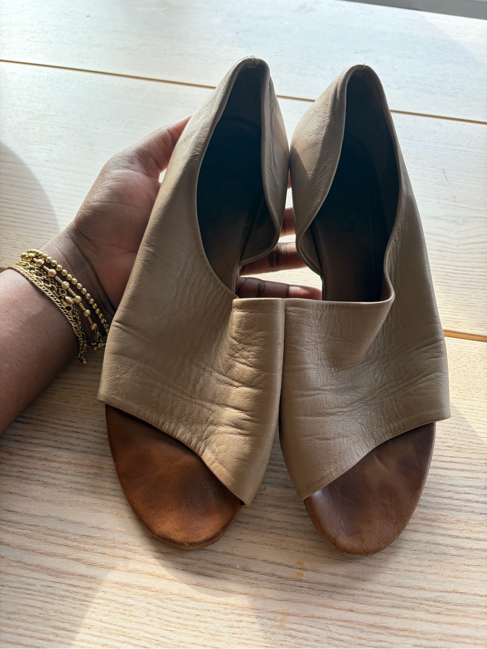 Bueno Women's Taupe Leather Open-Toe Mules